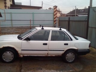 1989 Toyota Corolla VI (E90), бежевый, 68000 рублей, вид 1