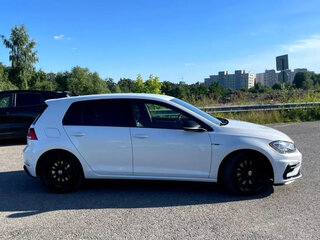2019 Volkswagen Golf R VII Рестайлинг, белый, 3200000 рублей, вид 3