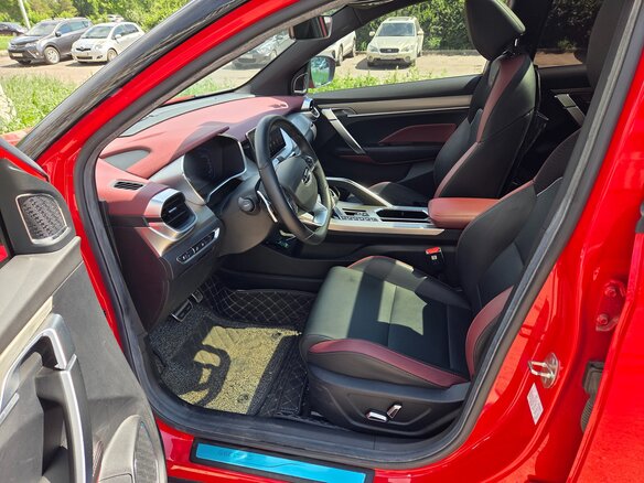 2020 Geely Coolray I, красный, 1800000 рублей - вид 5