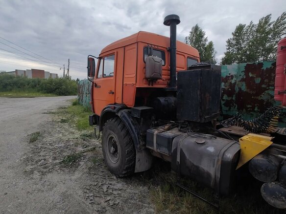 2013 КамАЗ 44108, золотистый, 2700000 рублей - вид 1