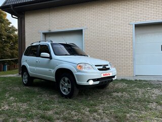 2012 Chevrolet Niva I Рестайлинг, белый, 650000 рублей, вид 5