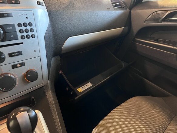 2013 Opel Zafira B Рестайлинг, бежевый, 430000 рублей - вид 28
