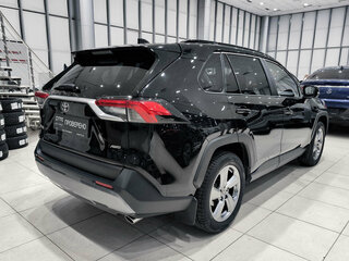 2022 Toyota RAV4 V (XA50), чёрный, 2750000 рублей, вид 5