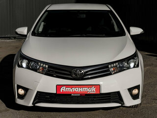 2013 Toyota Corolla XI (E160, E170, E180), белый, 1380000 рублей, вид 2