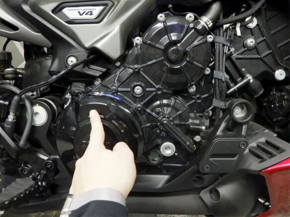 2026 Ducati Diavel V4, красный - вид 9