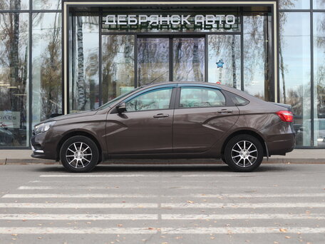 2017 Lada (ВАЗ) Vesta I, коричневый, 945000 рублей, вид 2