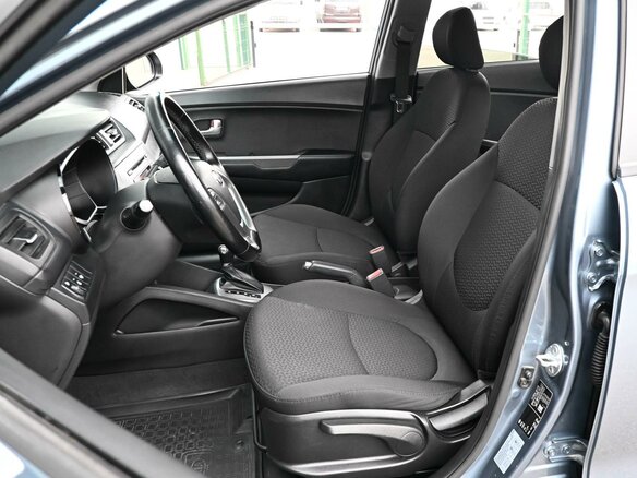 2015 Kia Rio 6-speed III, голубой, 1324000 рублей - вид 9
