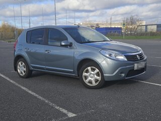 2010 Renault Sandero I, серый, 690000 рублей, вид 4