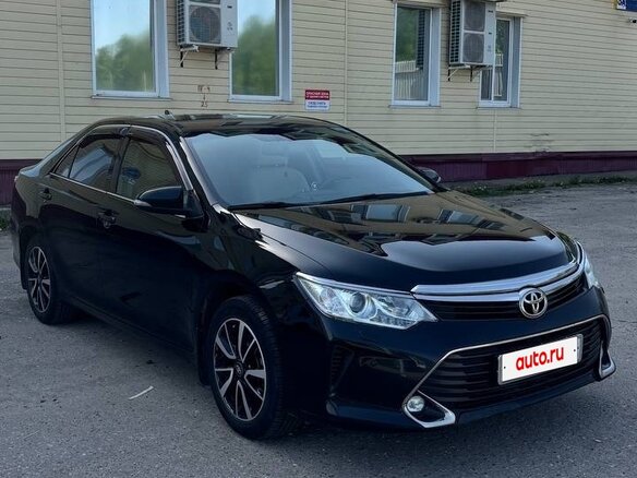 2017 Toyota Camry VII (XV50) Рестайлинг, чёрный, 1950000 рублей - вид 2