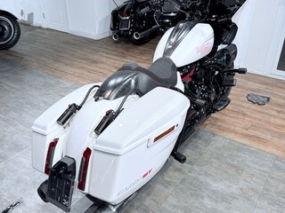 2024 Harley-Davidson CVO Road Glide ST, белый, 4799000 рублей, вид 5