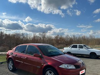 2006 Renault Megane II Рестайлинг, красный, 450000 рублей, вид 2