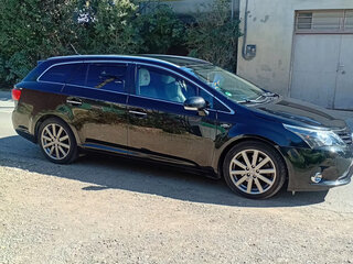 2011 Toyota Avensis III Рестайлинг, чёрный, 1650000 рублей, вид 3