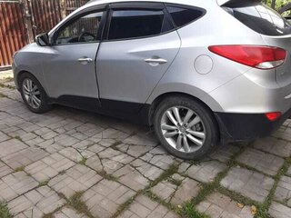 2010 Hyundai ix35 I, серебристый, 1050000 рублей, вид 3