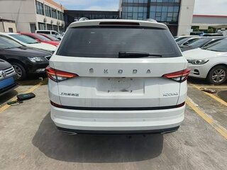 2024 Skoda Kodiaq I Рестайлинг, белый, 3166633 рублей, вид 4