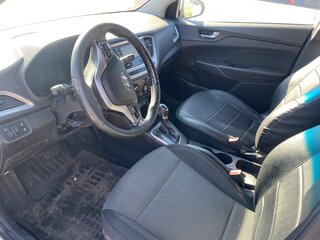 2018 Hyundai Solaris II, белый, 530000 рублей, вид 5