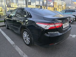 2020 Toyota Camry VIII (XV70), чёрный, 3169000 рублей, вид 2
