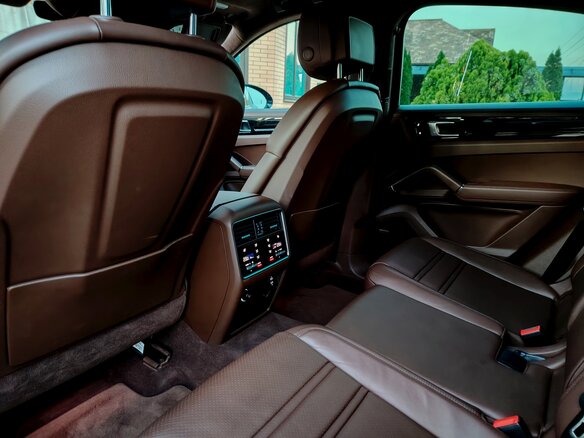 2021 Porsche Cayenne Coupé III, серый, 9250000 рублей - вид 22