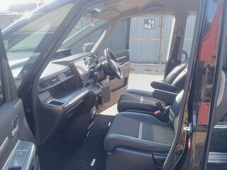 2019 Honda Stepwgn Spada V Рестайлинг, чёрный, 2240000 рублей, вид 2