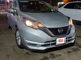 2018 Nissan Note e-Power II Рестайлинг, серебристый, 1170000 рублей, вид 2