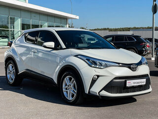 2020 Toyota C-HR I Рестайлинг, белый, 2689000 рублей, вид 3