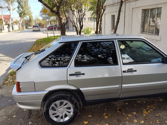 2006 Lada (ВАЗ) 2114, серебристый, 220000 рублей - вид 1