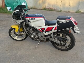 1988 Yamaha FZR250, белый, 119000 рублей, вид 4