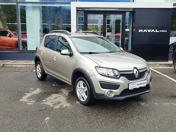 2016 Renault Sandero Stepway II, бежевый - вид 2