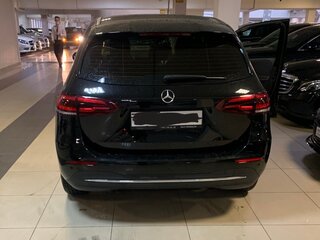 2019 Mercedes-Benz B-Класс 180 III (W247), чёрный, 2095000 рублей, вид 3