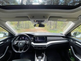 2022 Skoda Octavia IV (A8), белый, 3650000 рублей, вид 4