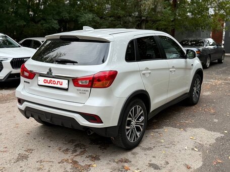 2019 Mitsubishi Outlander Sport I Рестайлинг 2, белый, 1220000 рублей, вид 4
