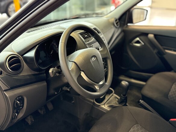 2026 Lada (ВАЗ) Granta I Рестайлинг, серый, 1121000 рублей - вид 8
