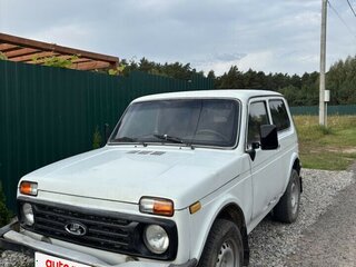2010 Lada (ВАЗ) 2121 (4x4) I Рестайлинг, белый, 220000 рублей, вид 1