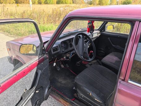 2002 Lada (ВАЗ) 2105, красный, 100000 рублей, вид 5