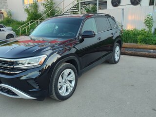 2021 Volkswagen Atlas I Рестайлинг, чёрный, 4350000 рублей, вид 1
