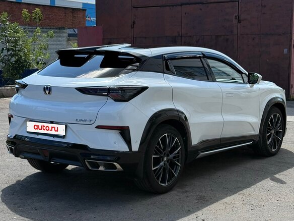 2023 Changan UNI-T I Рестайлинг, белый, 2250000 рублей - вид 3