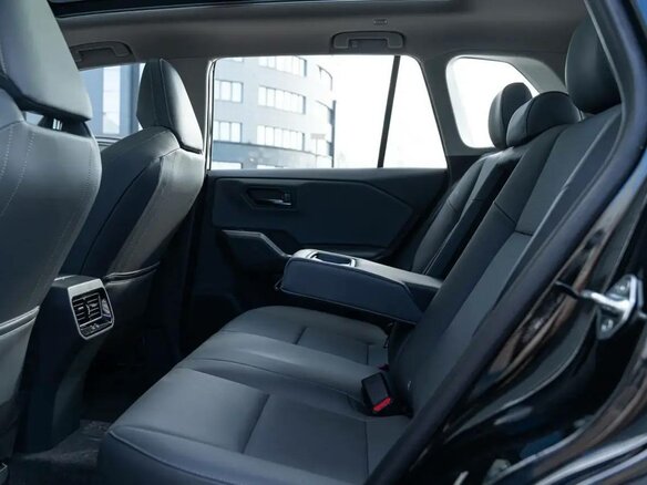 2026 Toyota RAV4 VI (XA60), чёрный, 4490000 рублей - вид 9