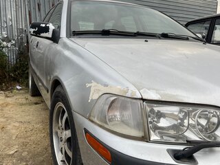 2002 Volvo V40 I Рестайлинг, серебристый, 280000 рублей, вид 3