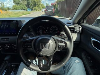 2024 Honda Vezel II Рестайлинг, белый, 2420000 рублей, вид 5