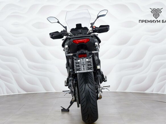 2021 Yamaha MT-09 Tracer (FJ-09), серый, 1299000 рублей - вид 6