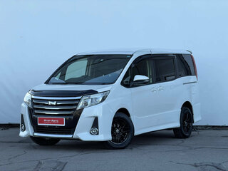 2017 Toyota Noah III (R80), белый, 1938000 рублей, вид 1