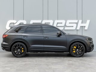 2019 Volkswagen Touareg III, чёрный, 6880000 рублей, вид 5
