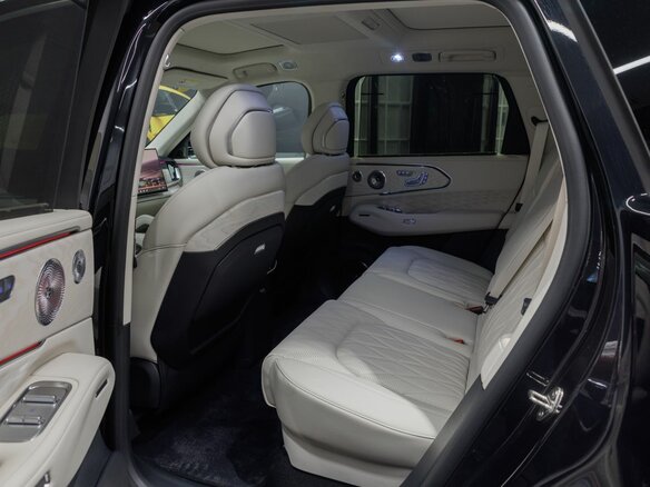 2026 Zeekr 8X 70 kWh, чёрный, 12148000 рублей - вид 36