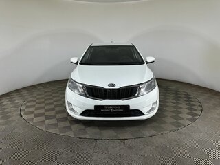 2014 Kia Rio 4-speed III, белый, 890000 рублей, вид 2
