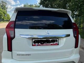 2022 Mitsubishi Montero Sport III Рестайлинг, белый, 3200000 рублей, вид 4