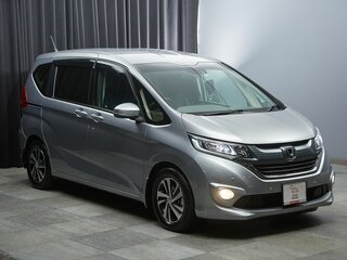 2018 Honda Freed II, серебристый, 1379000 рублей, вид 3
