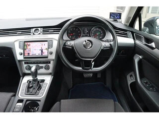 2017 Volkswagen Passat B8, синий, 1350676 рублей, вид 5