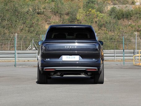 2026 Zeekr 9X 55 kWh (до 3.5 т), серый, 12999999 рублей, вид 2