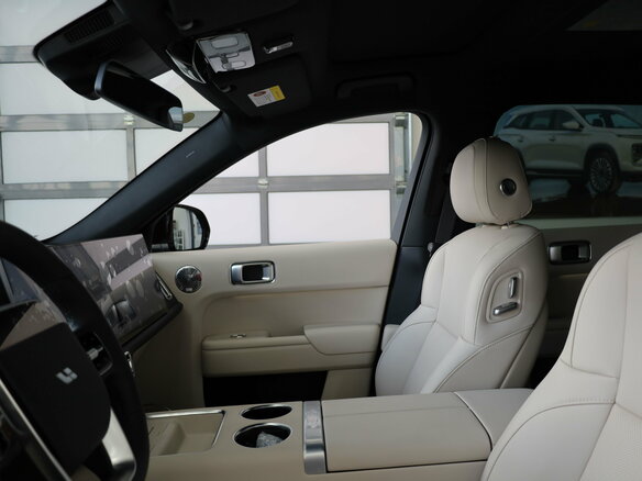 2026 Li Auto (Lixiang) L7 52.3 kWh I Рестайлинг, чёрный, 10690000 рублей - вид 13