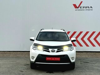 2013 Toyota RAV4 IV (XA40), белый, 1650000 рублей, вид 4