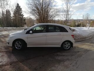 2010 Mercedes-Benz B-Класс 200 I (W245) Рестайлинг, белый, 760000 рублей, вид 4